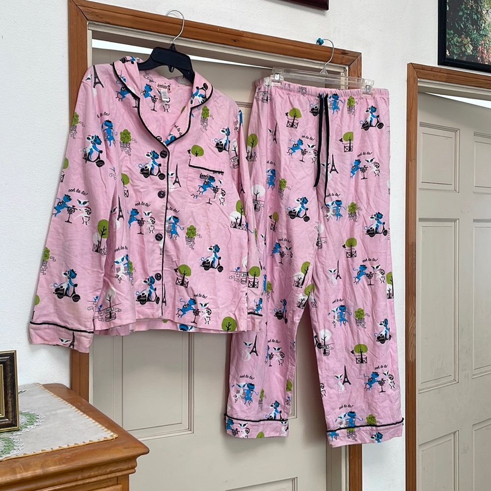 Vintage 1990s French Kitty Pink Pajamas Set. Size: L USED! Read Description!